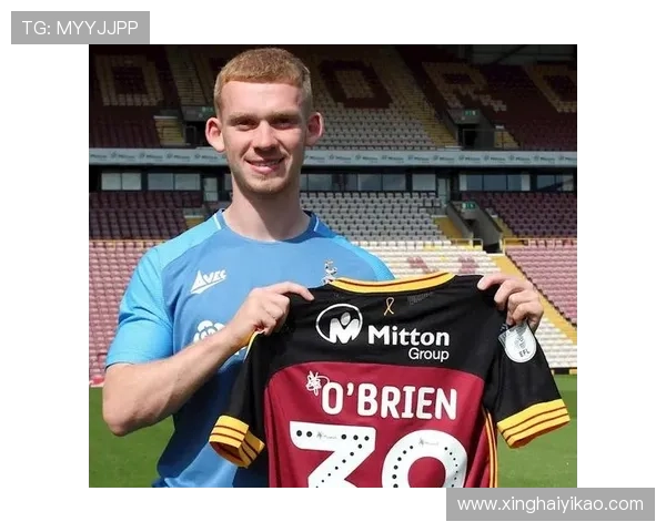 刘易斯足球明星的名字盘点与成就分析 刘易斯足球明星的名字盘点与成就分析