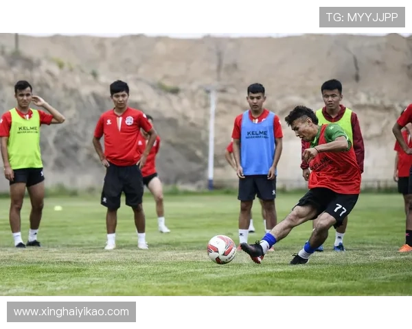 凉山州足球明星的崛起与发展：从草根到职业的奋斗历程与未来展望