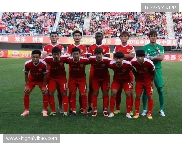 成都篮球队在总决赛积分榜中以95分稳居第一名展现强劲实力